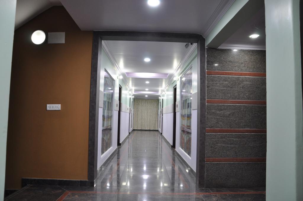 Hotel Av Comforts บังกาลอร์ ภายนอก รูปภาพ